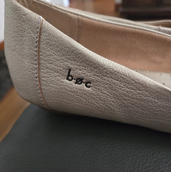 Born Concept Loafers ✨️ sz 9 Metallic Tan - Picture 7 of 9